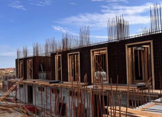 Продается 2-комнатная квартира, 67 м2, Махачкала, проспект Насрутдинова, 160