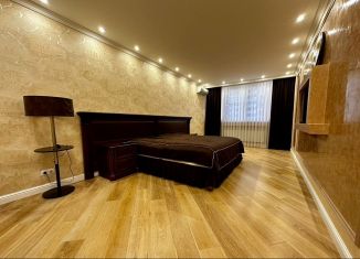 Продам 3-комнатную квартиру, 127 м2, Краснодар, Кожевенная улица, 26, ЖК Европейский
