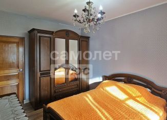 Продаю трехкомнатную квартиру, 90 м2, Сочи, улица Макаренко, 35, микрорайон Заречный