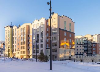 Продается 3-комнатная квартира, 86.5 м2, село Первомайский, улица Архитектора Сергея Макарова, 4/3