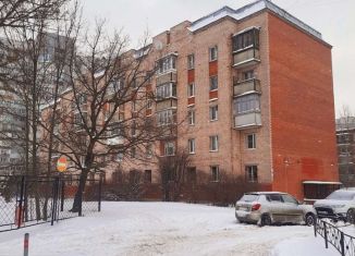 Продам 2-ком. квартиру, 50 м2, Санкт-Петербург, Южное шоссе, 102, Южное шоссе