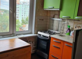 Аренда трехкомнатной квартиры, 59 м2, Лобня, Силикатная улица, 4к2