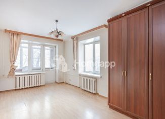 Продается 2-комнатная квартира, 40.9 м2, Москва, Новозаводская улица, 2к5, район Филёвский Парк
