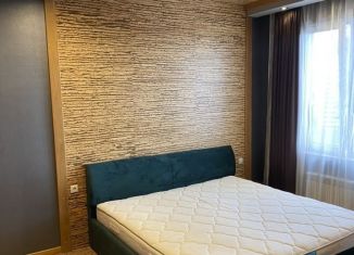 Аренда трехкомнатной квартиры, 140 м2, Сочи, Невская улица, 18, микрорайон Завокзальный