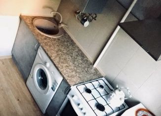 Сдаю в аренду 3-комнатную квартиру, 53 м2, Сочи, улица Свердлова, 70, микрорайон Черемушки