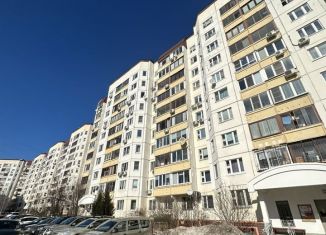 Продам двухкомнатную квартиру, 69 м2, Москва, Изюмская улица, 30, метро Улица Скобелевская