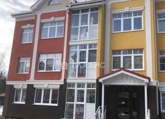 Продам трехкомнатную квартиру, 100 м2, деревня Бакеево, жилой комплекс Бакеево Парк, 16