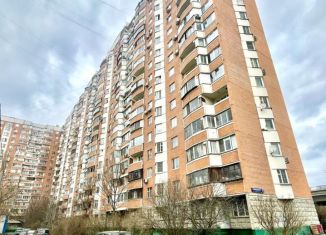 Продаю двухкомнатную квартиру, 52 м2, Москва, Зеленоградская улица, 17к5, метро Ховрино