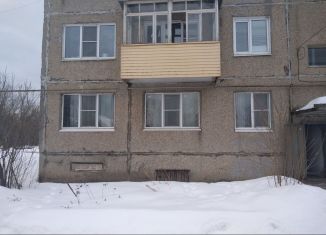 Продажа трехкомнатной квартиры, 50 м2, рабочий посёлок Гидроторф, Больничная улица