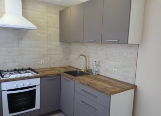 Продам трехкомнатную квартиру, 48 м2, Дятьково, улица Ленина, 208