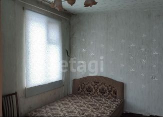 Продается 2-комнатная квартира, 42.5 м2, Дзержинск, улица Петрищева, 21А