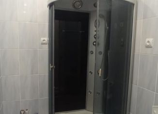 Продаю 1-комнатную квартиру, 40 м2, Соль-Илецк, улица Победы, 5/31