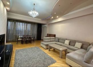 Продажа трехкомнатной квартиры, 87 м2, Краснодарский край, улица Ульянова, 122