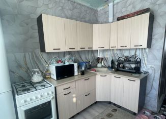 Продажа 3-комнатной квартиры, 64.2 м2, Челябинская область, улица Труда, 84
