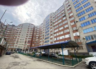 Продается 4-ком. квартира, 500 м2, Махачкала, проспект Насрутдинова, 55
