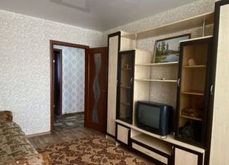Сдается в аренду 2-комнатная квартира, 48 м2, Кировская область, улица Гагарина
