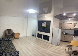 Сдам трехкомнатную квартиру, 47 м2, Самарская область, улица Лазо, 2А