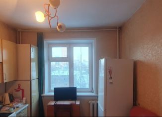 Продаю 3-комнатную квартиру, 66 м2, Новосибирск, улица Демьяна Бедного, 52, Центральный район