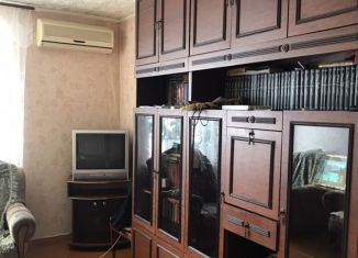Продается 3-комнатная квартира, 62 м2, Волгоградская область, улица Генерала Штеменко, 60