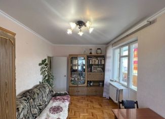 Продается 3-ком. квартира, 70.3 м2, Ставропольский край, улица Катыхина, 157