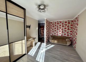 Продается 1-комнатная квартира, 30 м2, Калуга, улица Веры Андриановой, 62
