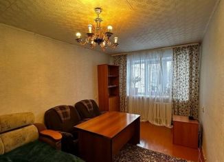 Трехкомнатная квартира в аренду, 58 м2, Артёмовский, Первомайская улица, 51