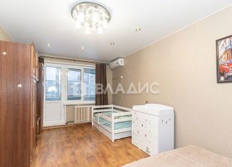 Продам 1-комнатную квартиру, 33 м2, Владимир, Юбилейная улица, 34