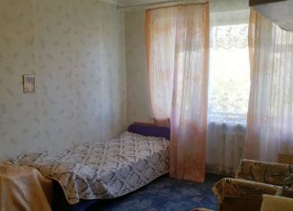 2-комнатная квартира на продажу, 47 м2, посёлок городского типа Мирный, проспект Мира, 4