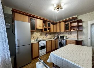3-комнатная квартира в аренду, 76 м2, деревня Родина, Владимирская улица, 2