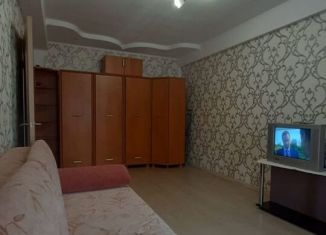 Аренда 1-комнатной квартиры, 40 м2, Москва, улица Генерала Донскова, 25к1