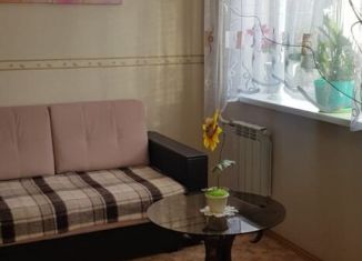 Продается 3-комнатная квартира, 61.4 м2, Заречный, улица Курчатова, 23