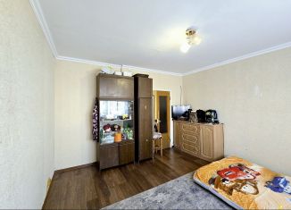 Продается трехкомнатная квартира, 64.8 м2, Москва, улица Лескова, 10