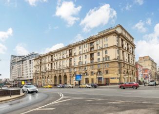 Сдается трехкомнатная квартира, 90 м2, Москва, улица Новый Арбат, 30/9, улица Новый Арбат