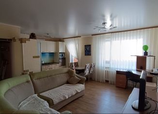 Трехкомнатная квартира в аренду, 78 м2, Альметьевск, улица Ленина, 141