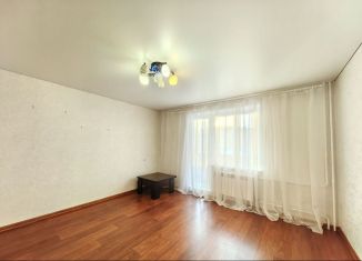 Продам 2-комнатную квартиру, 57 м2, Челябинская область, улица Трашутина, 41