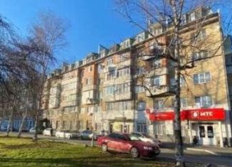 Продажа 2-комнатной квартиры, 49.3 м2, Владикавказ, улица Леонова, 1к2, 4-й микрорайон