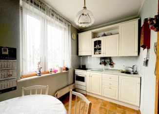 Продается трехкомнатная квартира, 63 м2, Москва, улица Маршала Федоренко, 8к4, метро Речной вокзал