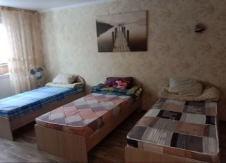 Аренда 3-комнатной квартиры, 62.8 м2, Нижнекамск, улица Гагарина, 2