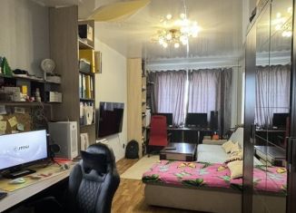 Продаю 4-комнатную квартиру, 93.2 м2, Кемеровская область, проспект Шахтёров, 115