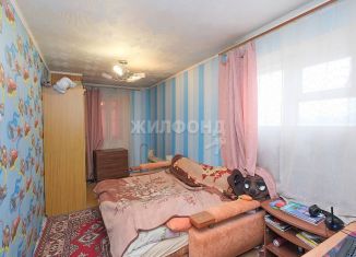Продается 3-комнатная квартира, 60 м2, Новосибирск, Московская улица, 165, метро Золотая Нива