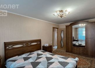 Продается 2-ком. квартира, 52.1 м2, Ставропольский край, улица Ленина, 472
