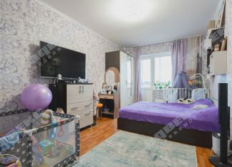 Продается 4-комнатная квартира, 114.7 м2, Санкт-Петербург, проспект Героев, 26к2, метро Проспект Ветеранов