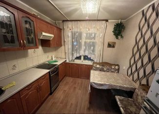 Сдается в аренду 2-комнатная квартира, 54 м2, Мурманск, Кольский проспект, 174к5