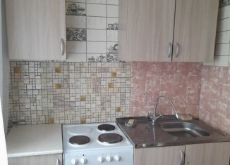 Сдача в аренду 2-ком. квартиры, 45 м2, Слюдянка, улица Ленина, 130