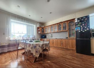 Продажа дома, 239 м2, Азнакаево, улица Алмалык