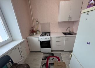 Продается 1-комнатная квартира, 33.1 м2, Азнакаево, улица Шайхутдинова, 2