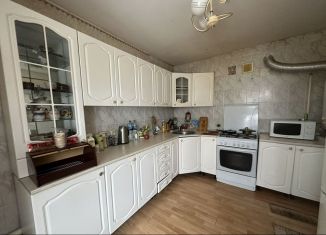 Продаю дом, 100 м2, Балашов, улица Карла Маркса