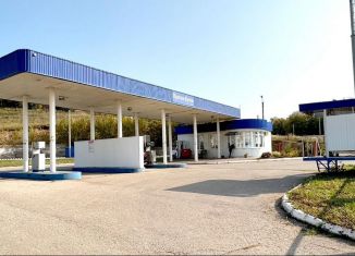 Продам торговую площадь, 50 м2, Октябрьский, улица Кортунова, 2/2