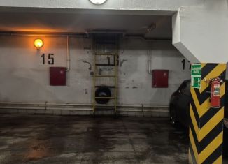 Сдача в аренду машиноместа, 14 м2, Саратовская область, улица имени А.К. Серова, 33/37