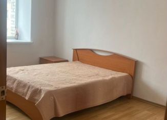 Сдам 2-ком. квартиру, 100 м2, Красноярск, улица Бебеля, 53